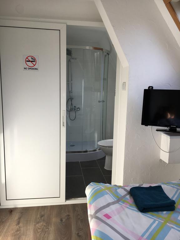 Pension Haus Baron 2 Friedrichsfeld Edingen-Neckarhausen ภายนอก รูปภาพ